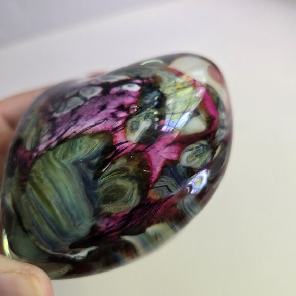 Robert Eickholt Heart Shaped Blown Glass Paperweight Green Purple Signed Vintage - Picture 3 of 12
